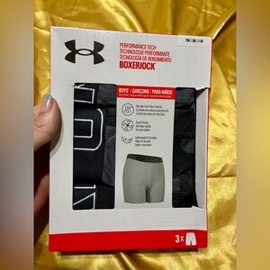 Under Armour Black Athletic Shorts - Black